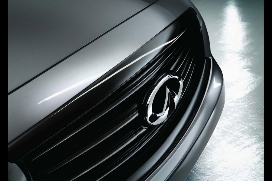  Infiniti QX70 S Design 2015 года  (фото 2 из 5)